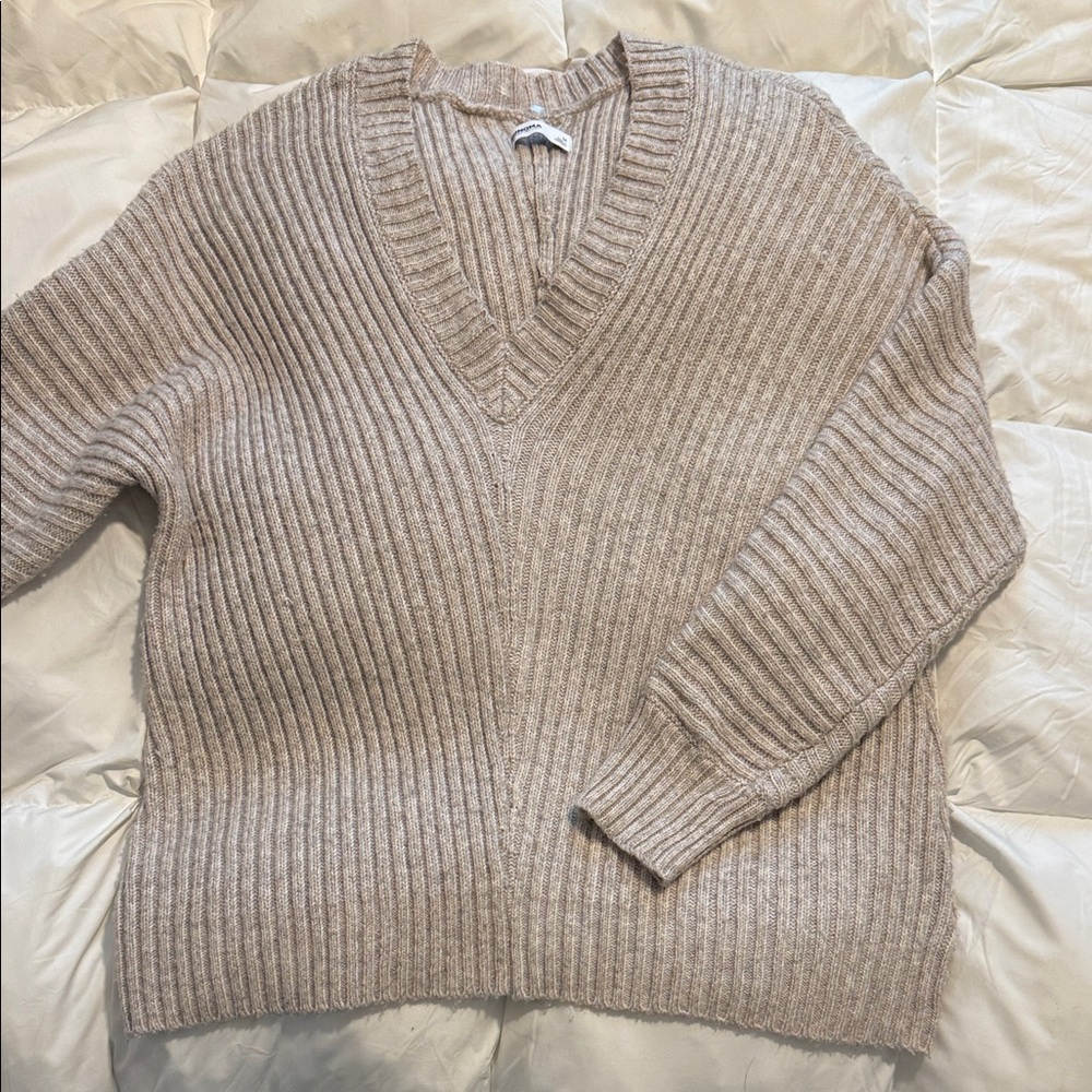 Cozy V-Neck Ribbed oversized Sweater - Beige